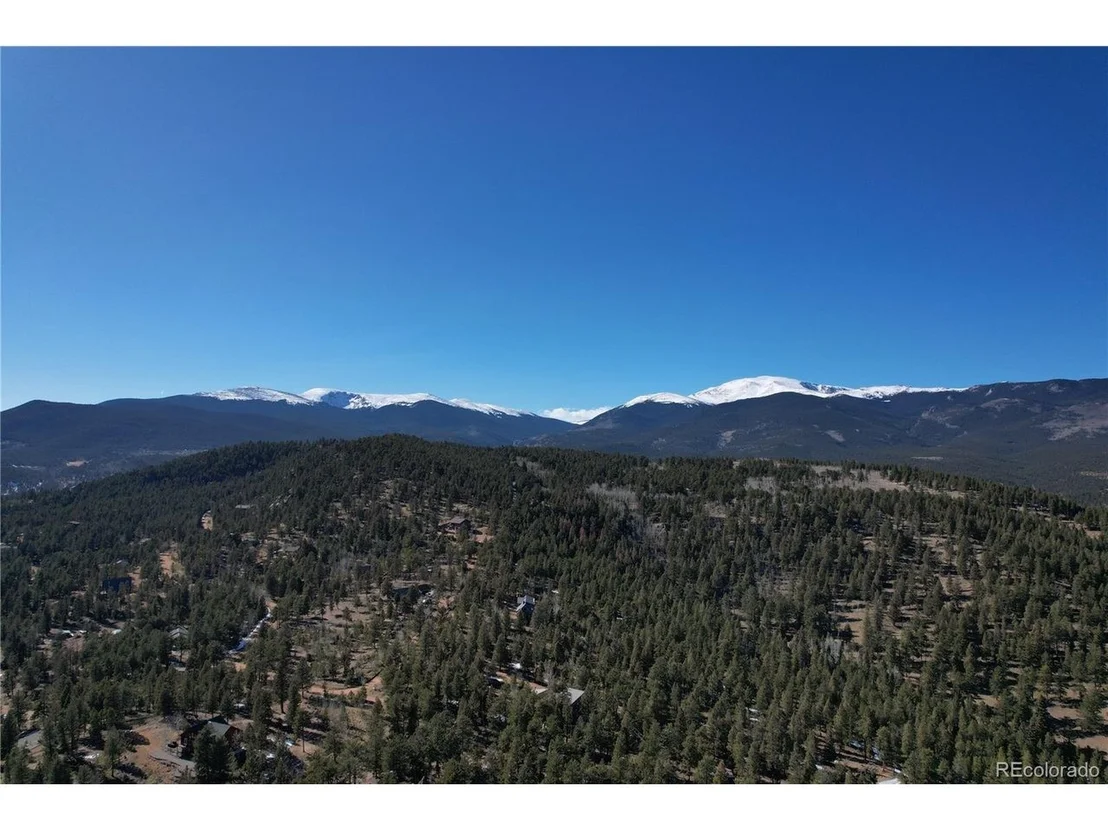 Photo of 927 Forest Dr
