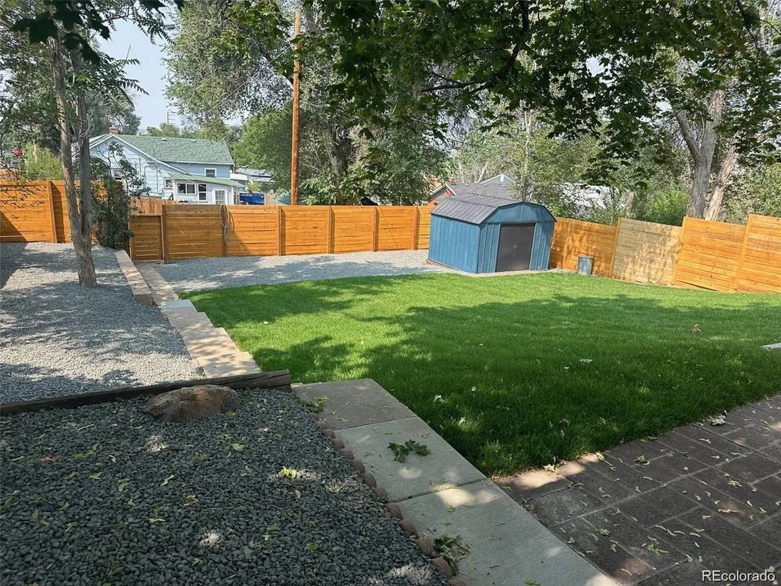 Photo of 1395 W Custer Pl