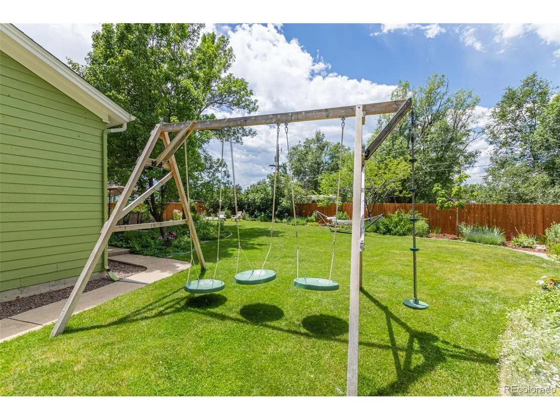 Photo of 392 Driftwood Cir