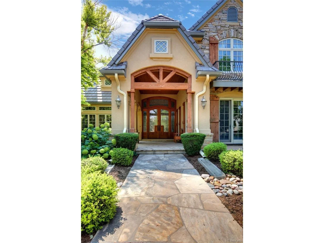 Photo of 18 Foxtail Cir