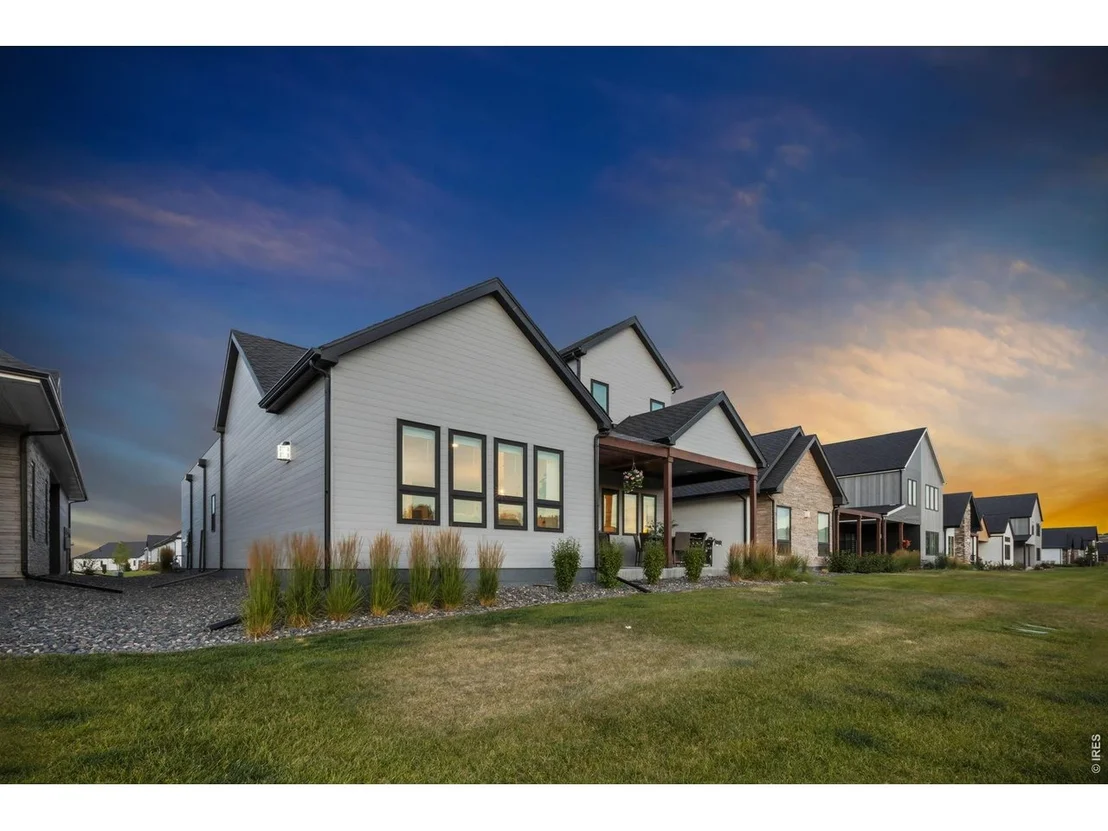 Photo of 1724 Barefoot Dr