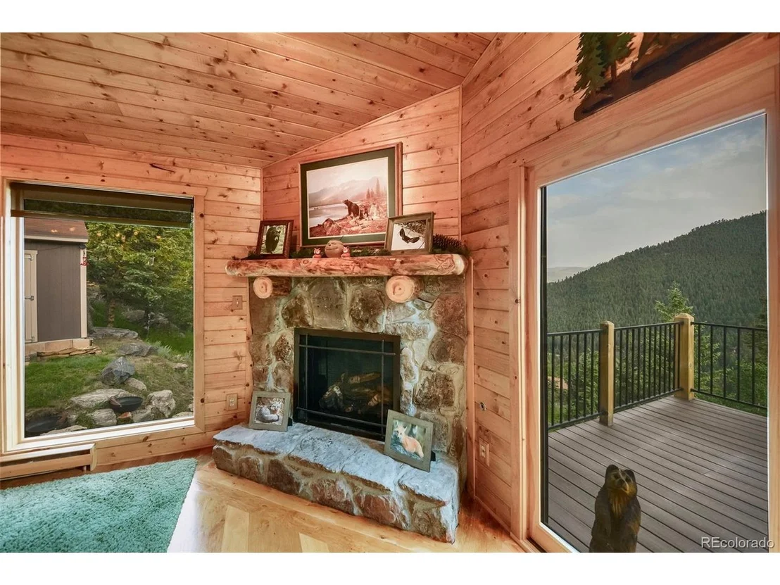 Photo of 734 Aspen Pl