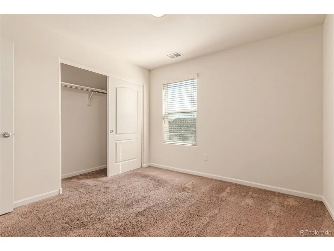 Photo of 504 Vista Blvd