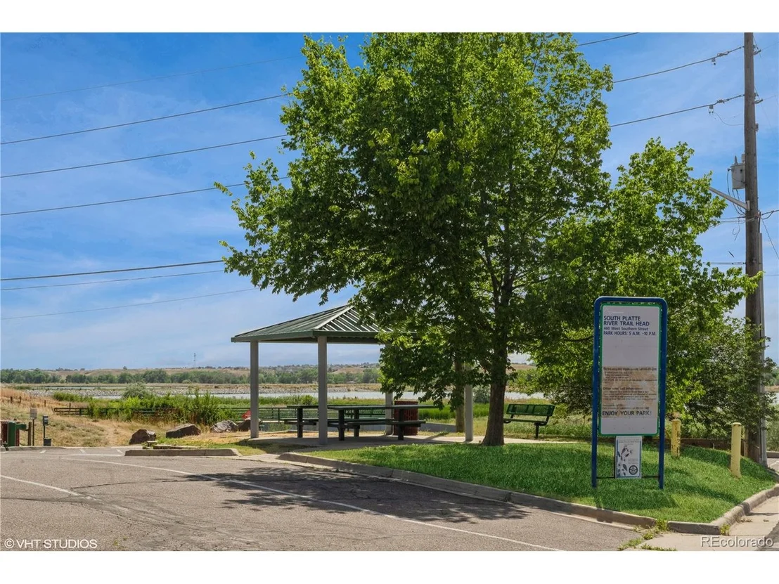Photo of 360 Elm Ave