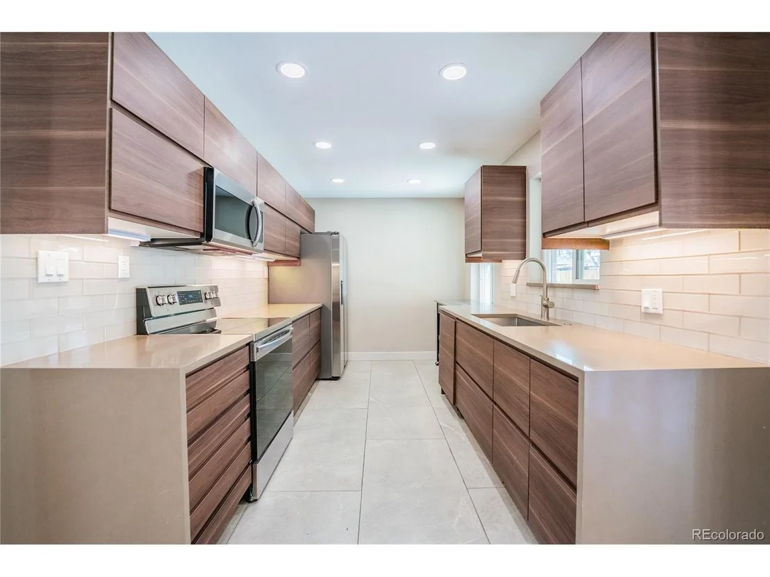 Photo of 6935 W 16th Ave