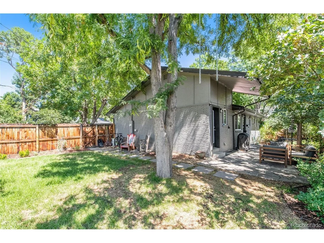 Photo of 6197 Flower St