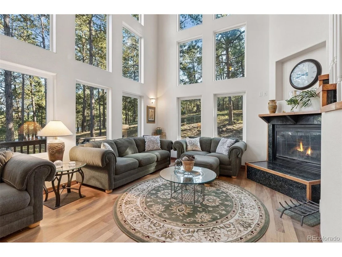 Photo of 17170 Lodgepole Rd