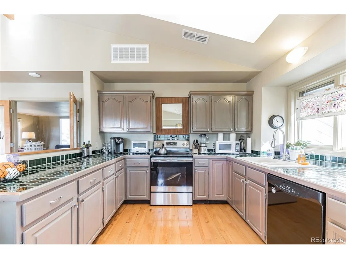 Photo of 27381 Overlook Dr