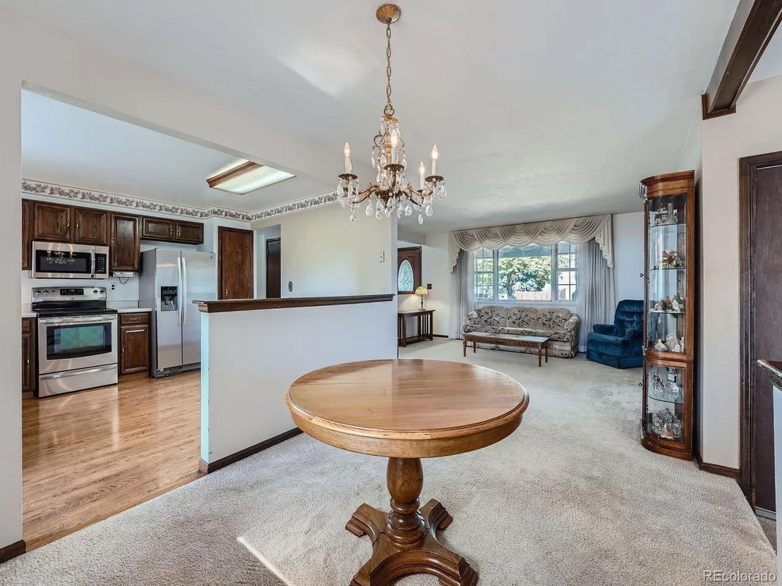 Photo of 603 Ouray Way