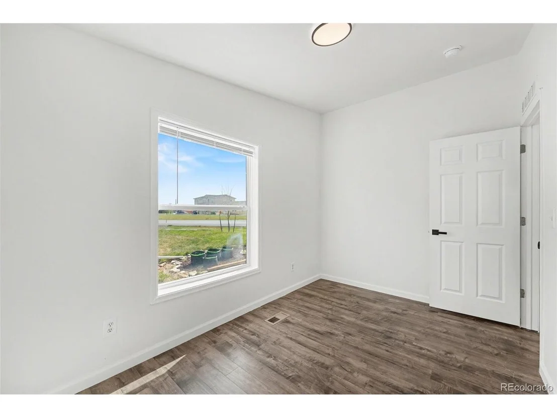 Photo of 70 Jennifer Cir