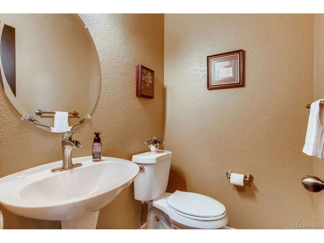 Photo of 11405 Daisy Ct