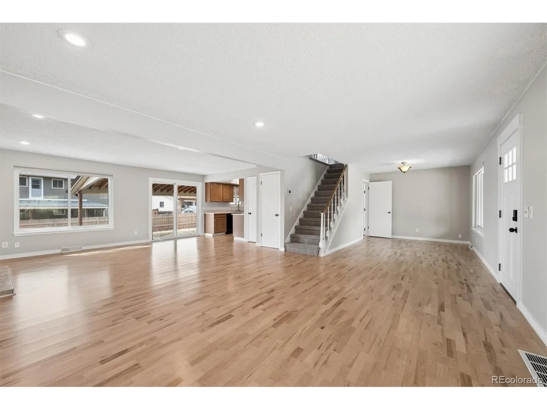 Photo of 6400 W 83rd Pl