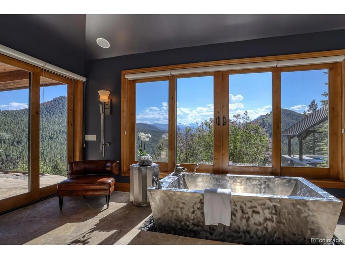 Photo of 3731 Overlook Trl