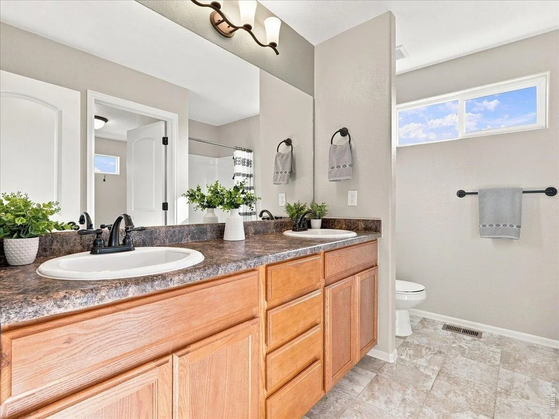 Photo of 246 Castle Dr
