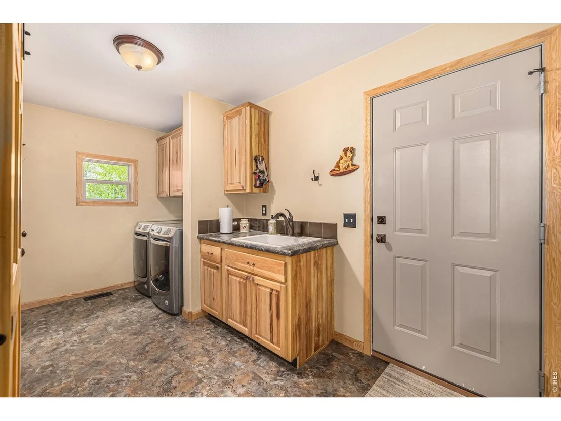 Photo of 40078 County Road 23