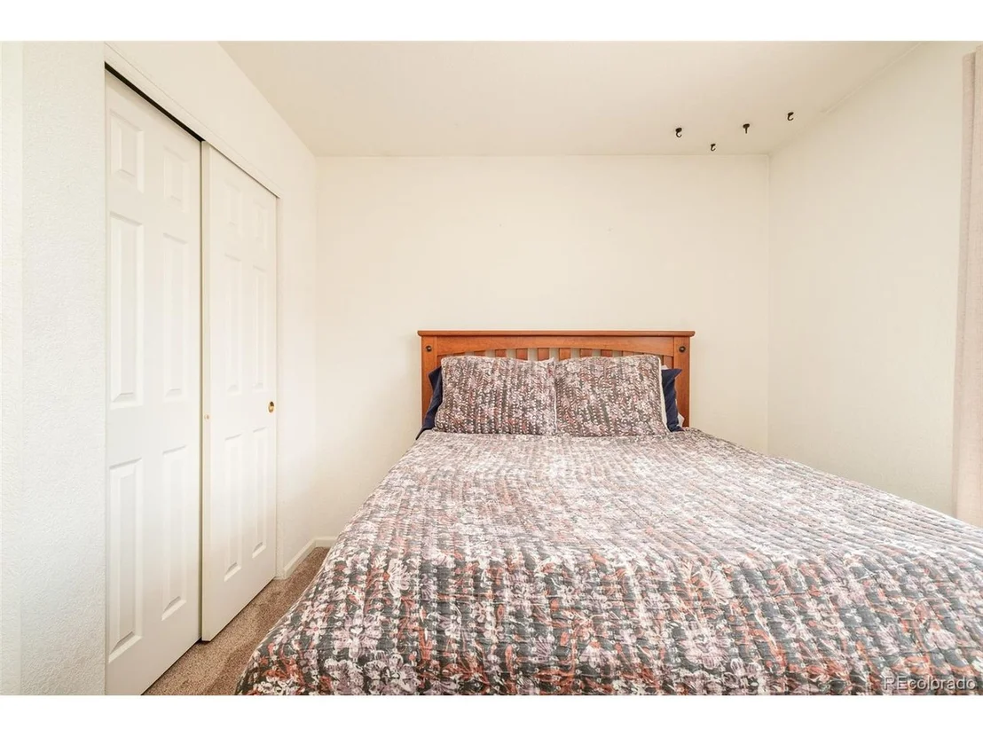 Photo of 11832 Zenobia Loop