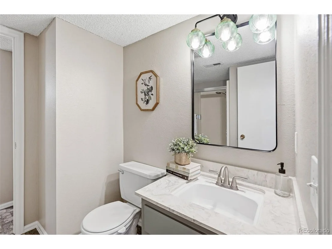Photo of Unit KK22 at 3250 Oneal Cir
