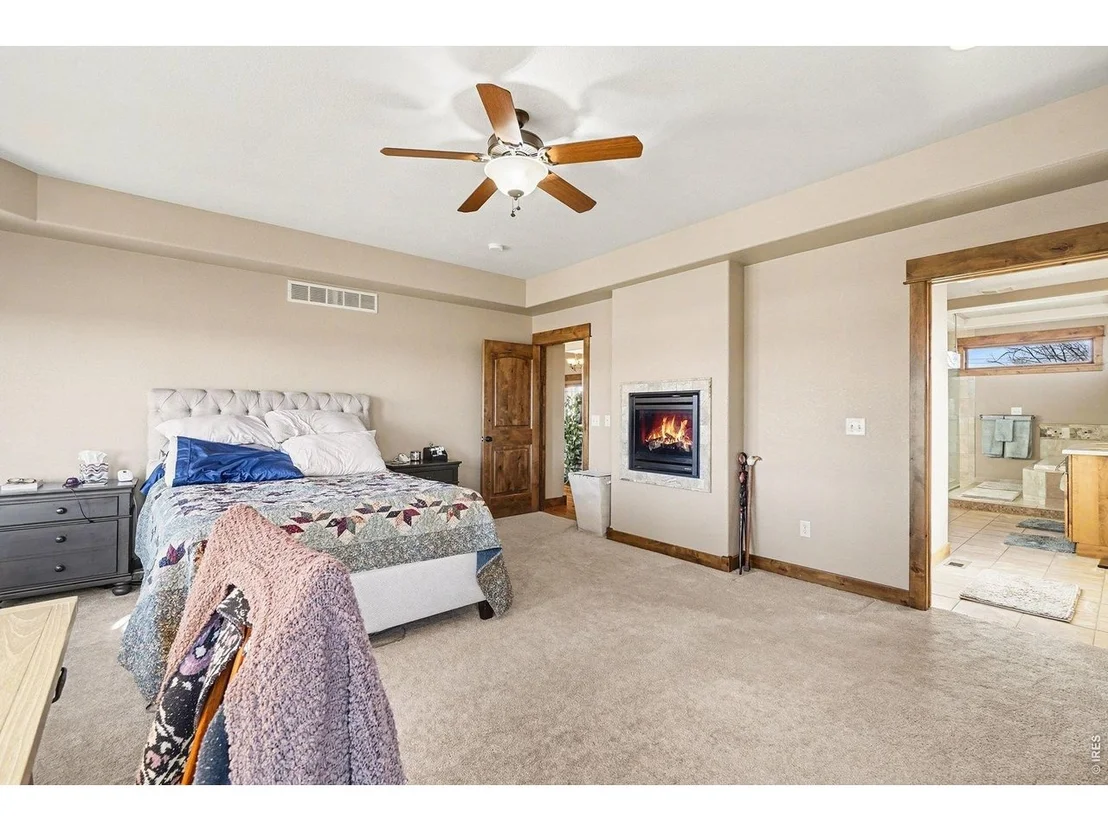 Photo of 39111 Hilltop Cir