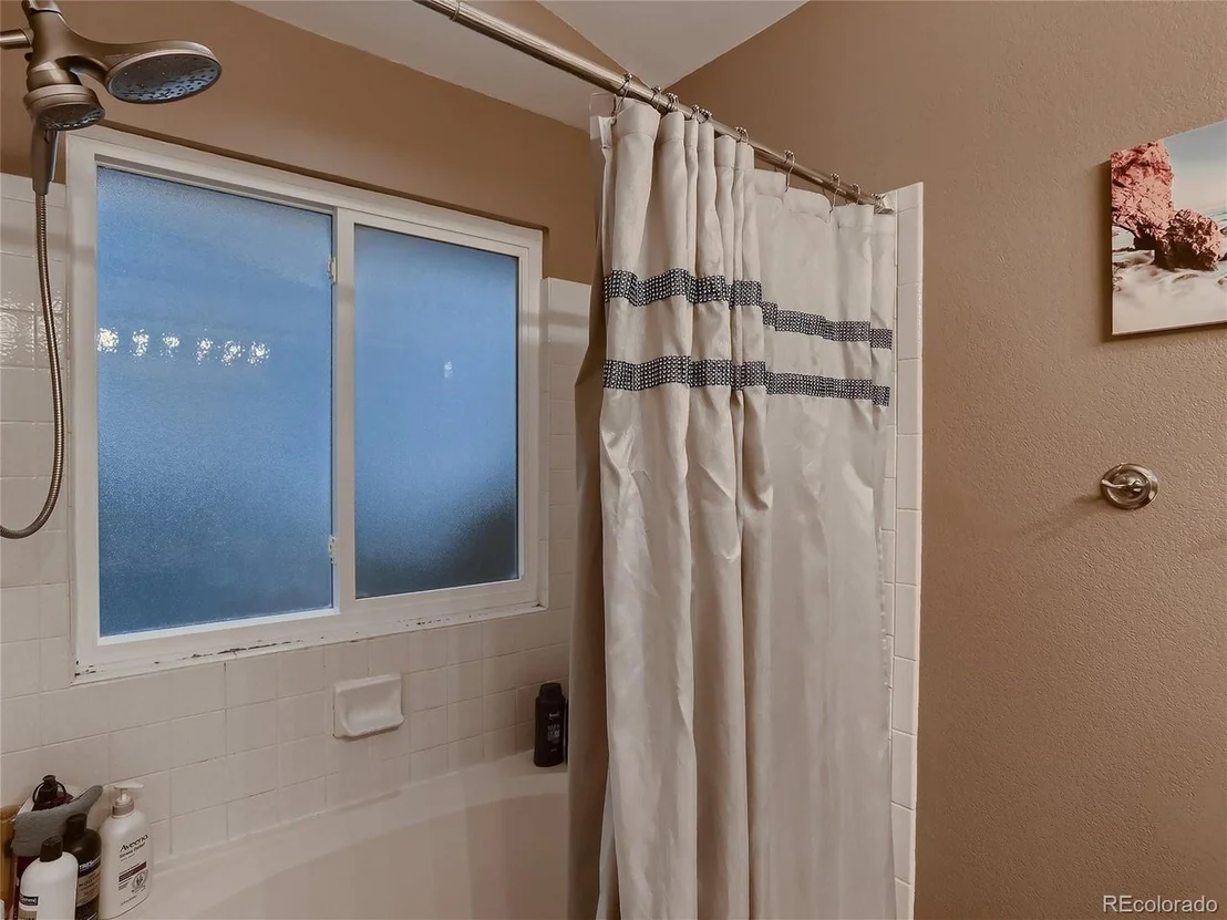 Photo of 8822 Cloverleaf Cir