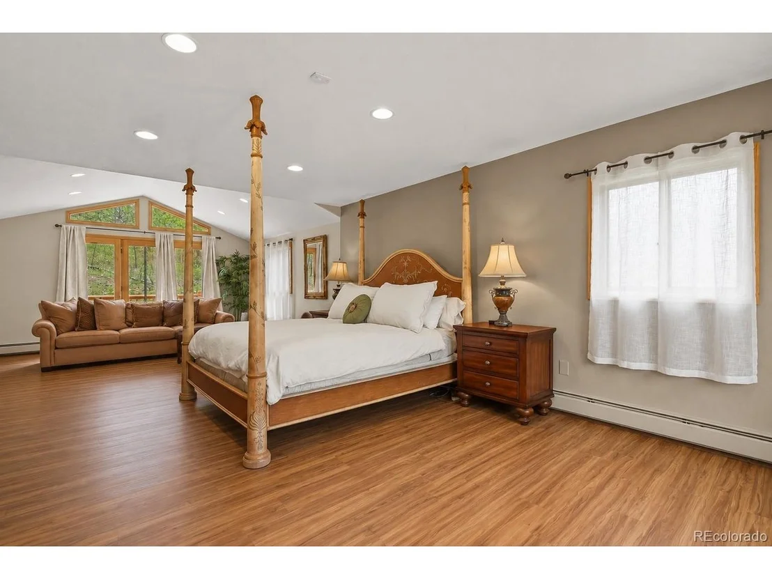 Photo of 417 Witter Gulch Rd