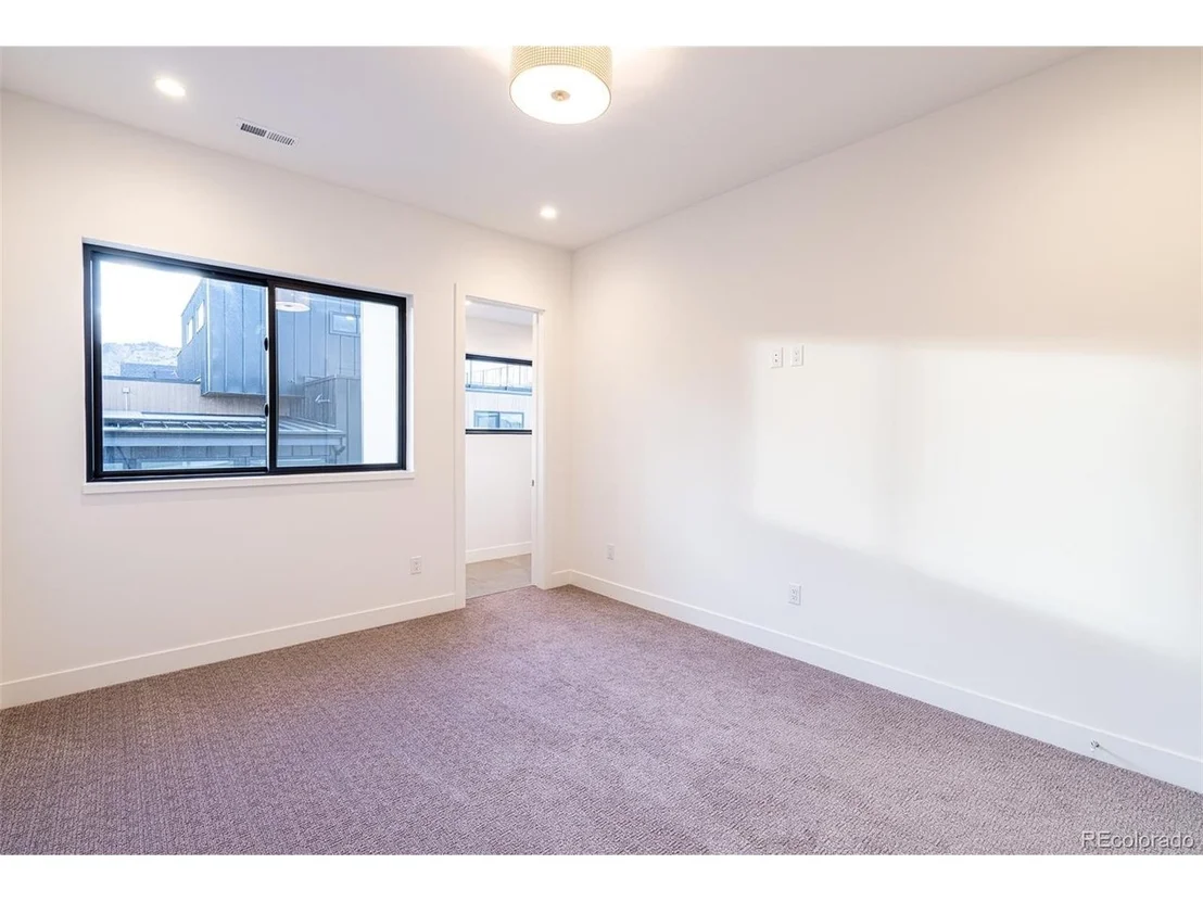 Photo of 2126 Vine Ave