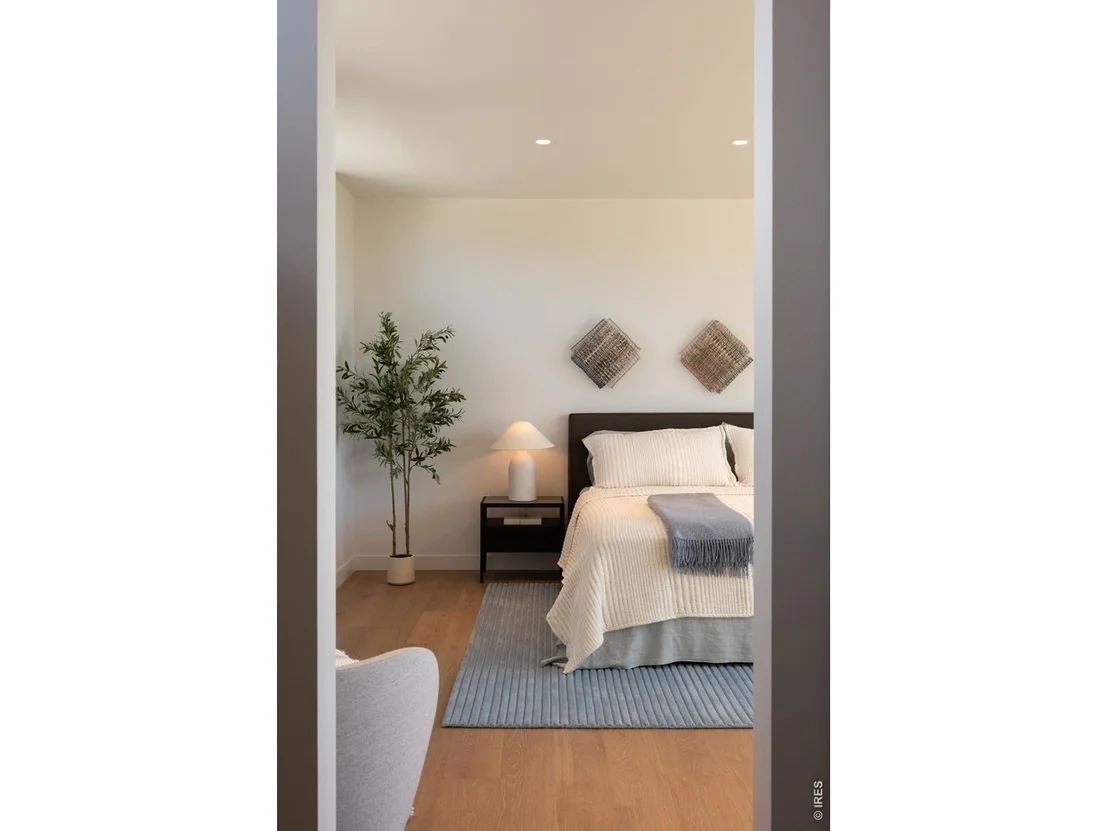 Photo of 1750 Sunset Blvd