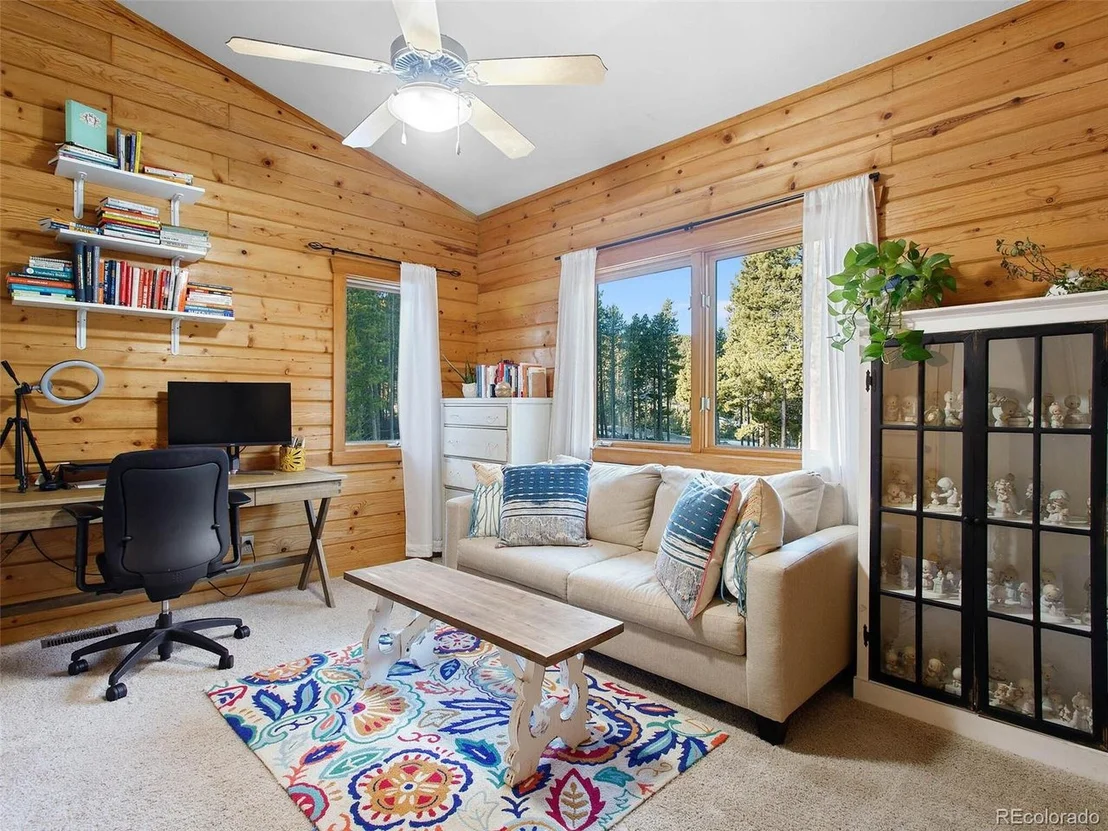 Photo of 98 Valley View Ln