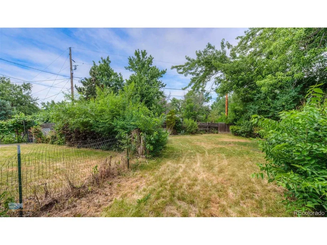 Photo of 935 Morgan Dr
