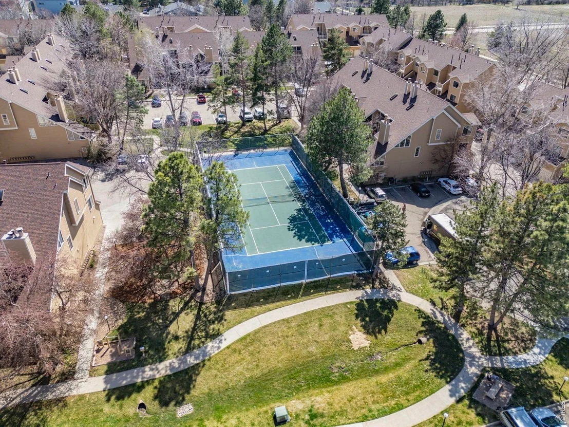 Photo of Unit B at 5904 Gunbarrel Ave