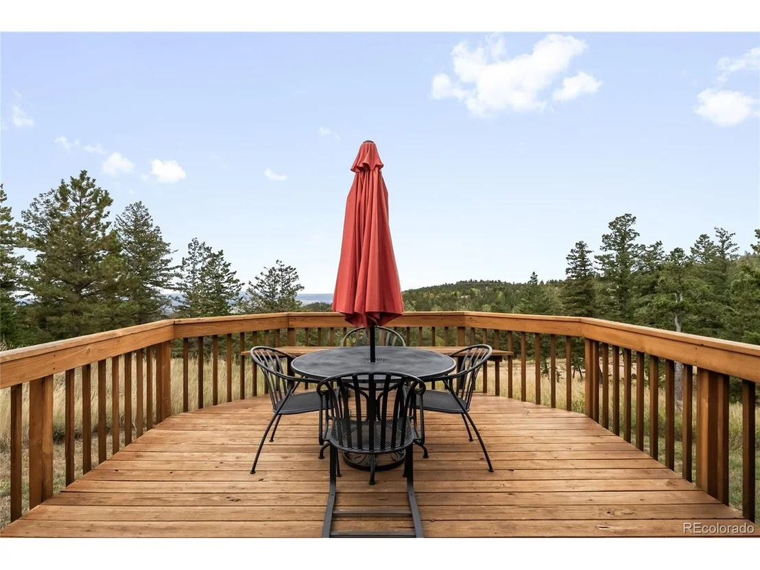 Photo of 394 Deer Trail Cir