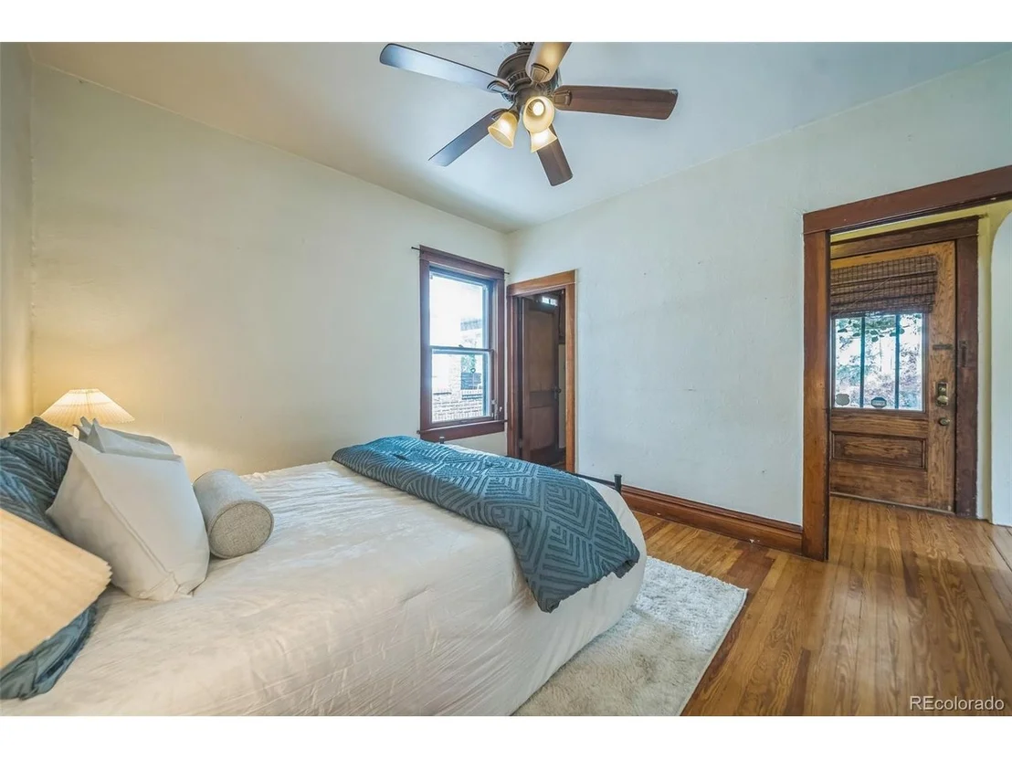 Photo of 3024 W Denver Pl