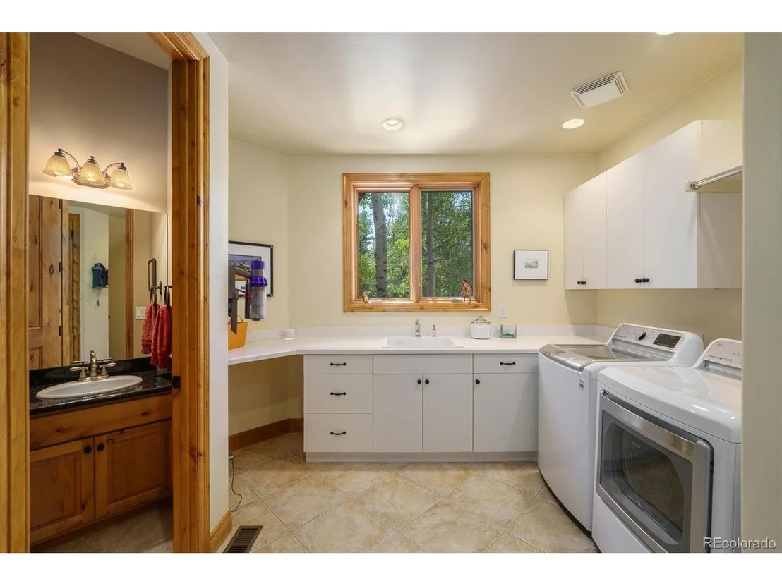 Photo of 348 Eagle Chase Ln