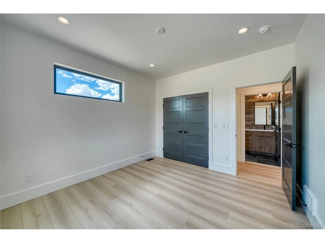 Photo of 10339 Outpost Ln