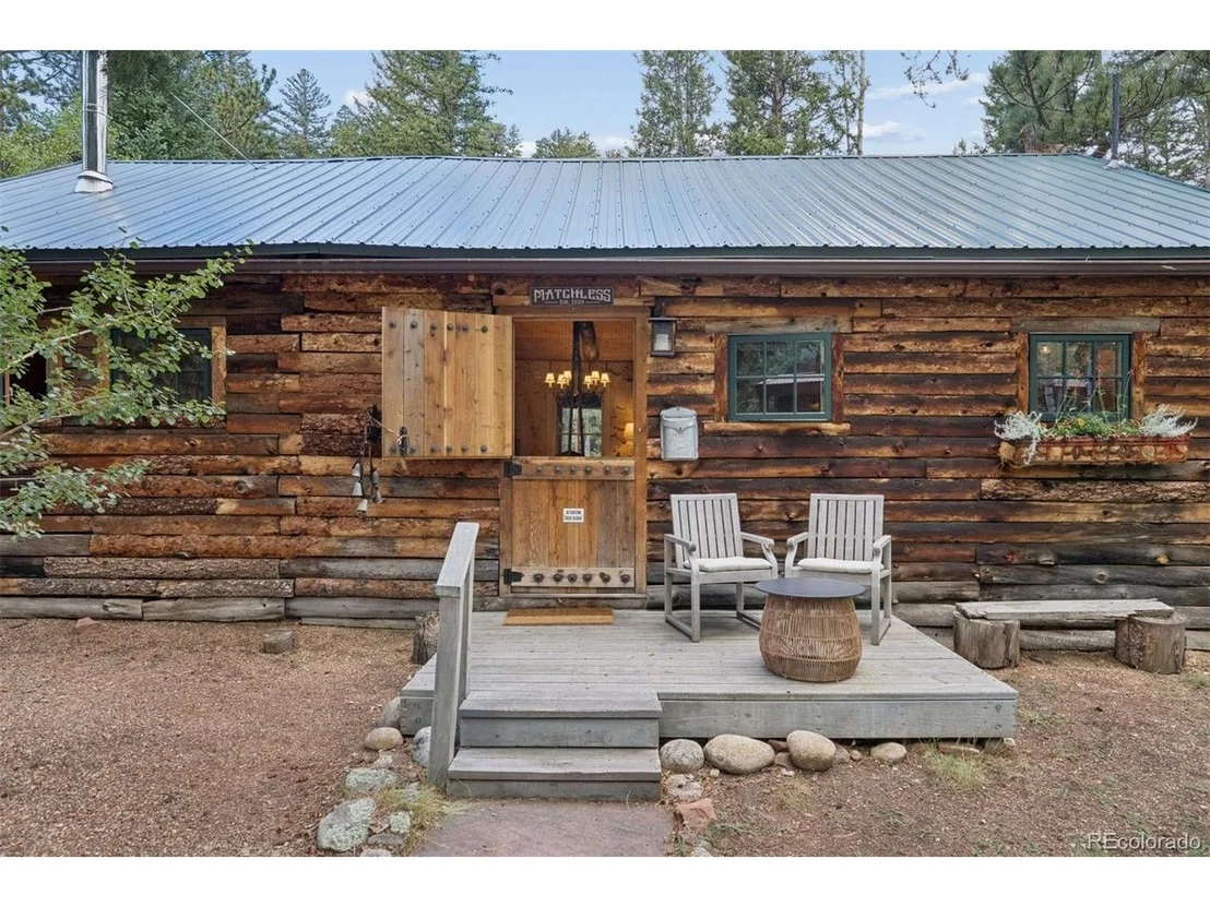 Photo of 3141 Riverside Dr