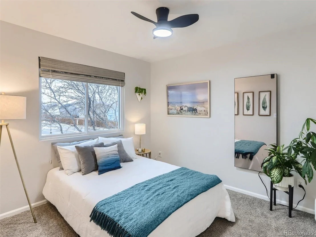 Photo of 1297 Fall River Cir