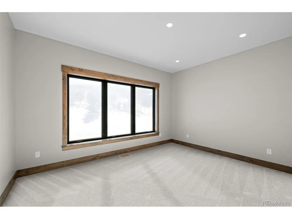 Photo of 90 Cumulus Rd