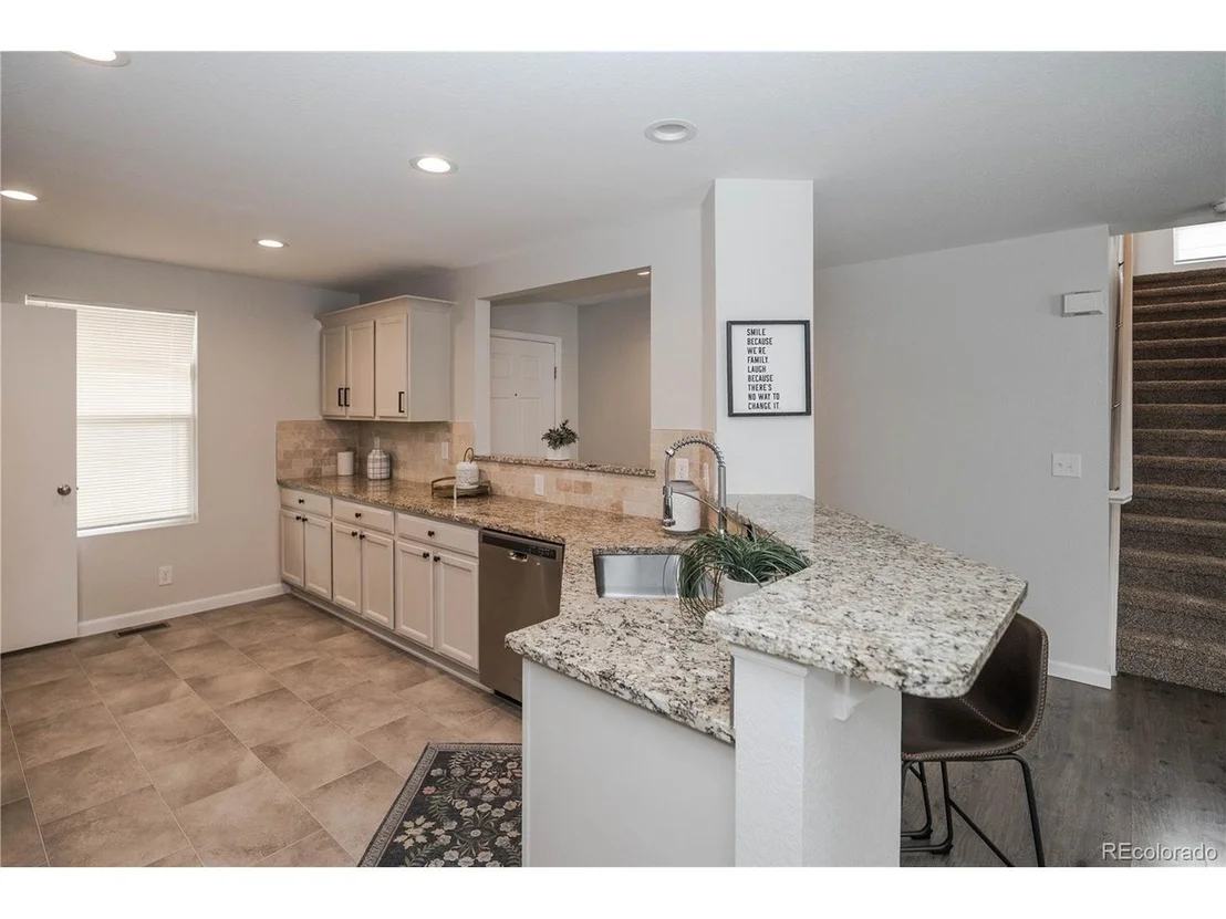 Photo of 5887 Raleigh Cir
