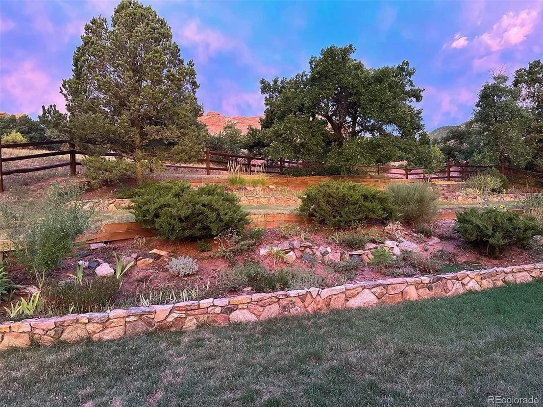 Photo of 6227 Colorow Dr