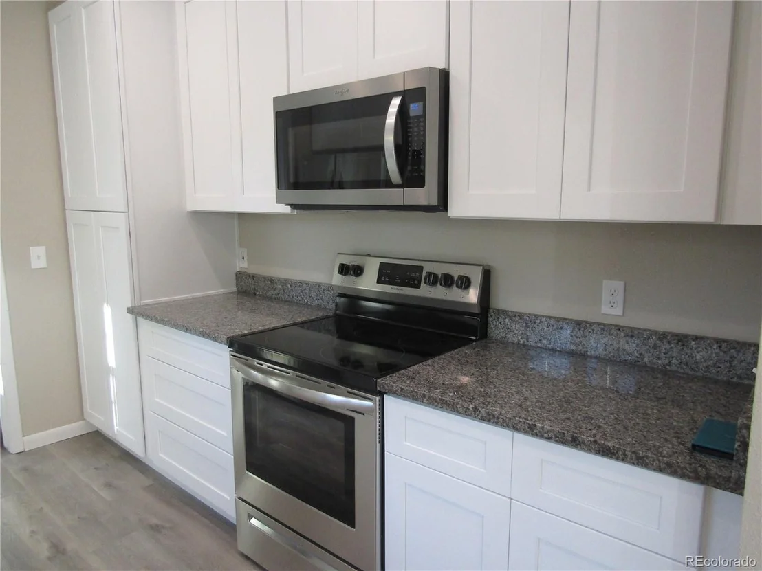 Photo of 2320 E Emerson