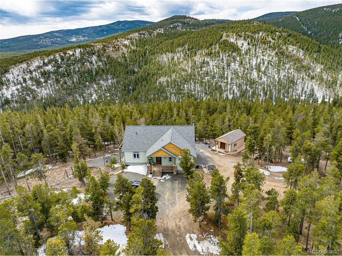 Photo of 286 Chieftain Rd