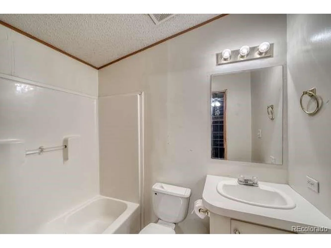 Photo of 115 Arapahoe Rd