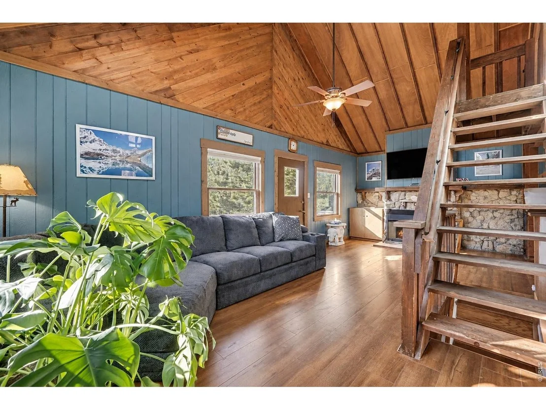 Photo of 280 Streamside Dr