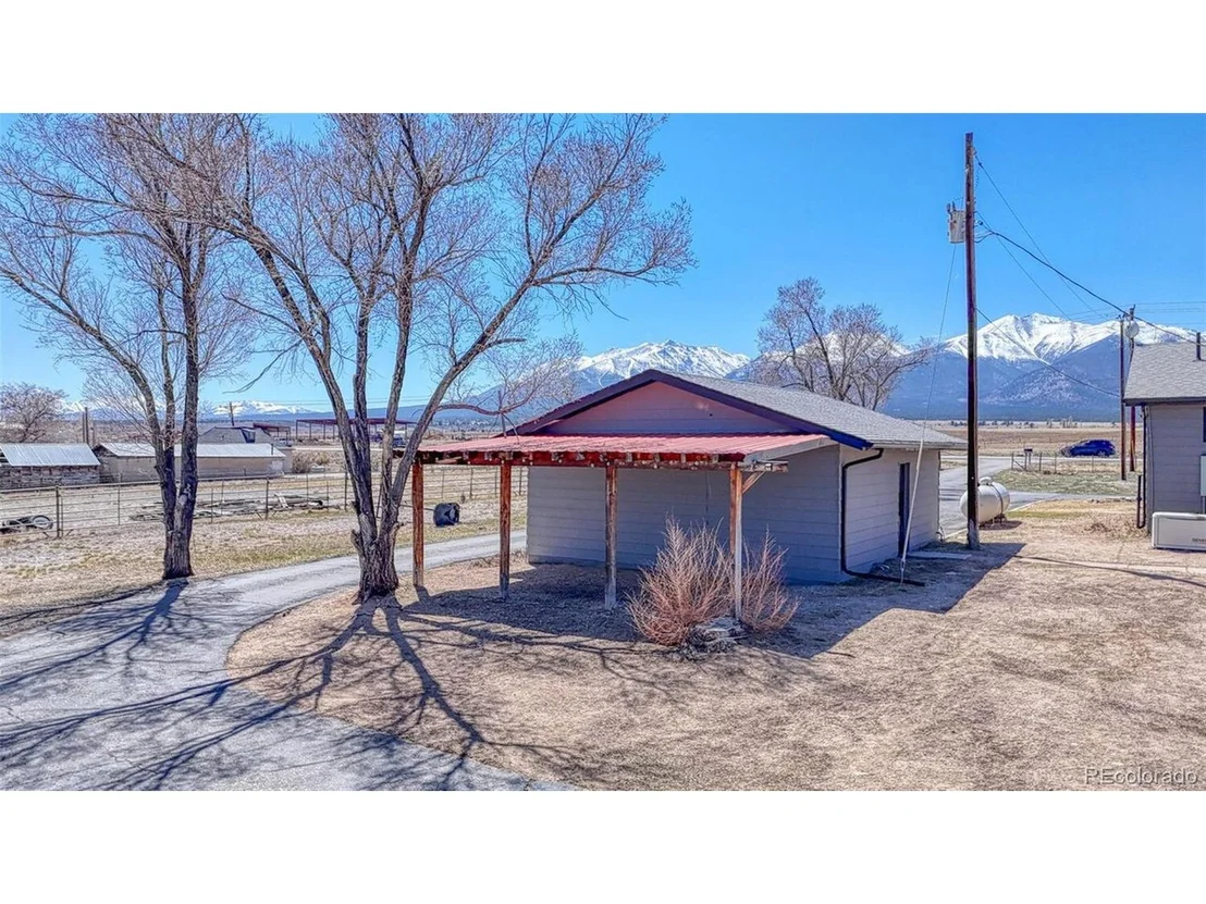 Photo of 19500 US Highway 285