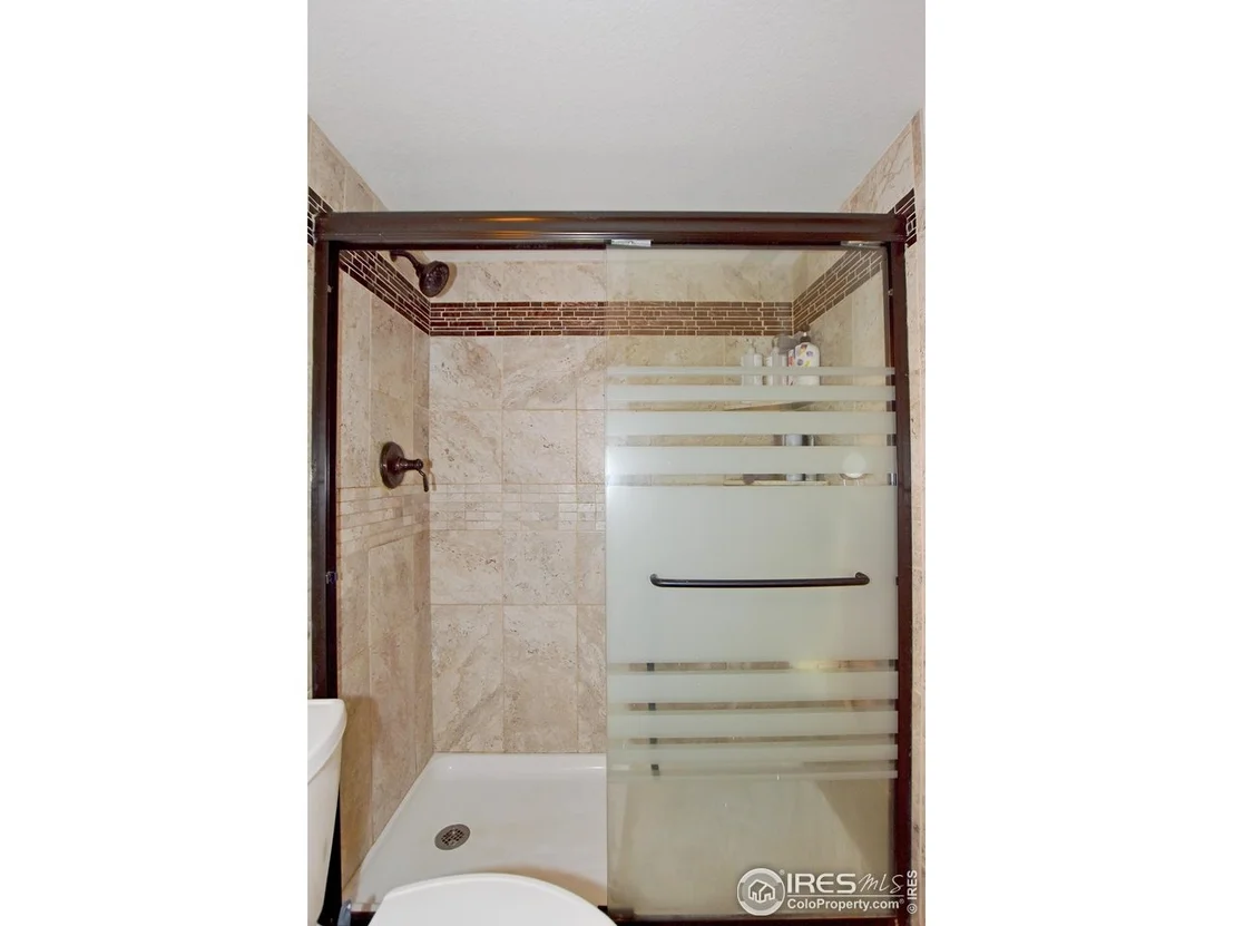 Photo of 2334 75th Ave