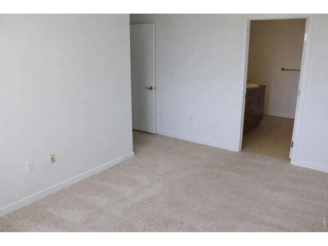 Photo of Unit D319 at 3601 Arapahoe Ave