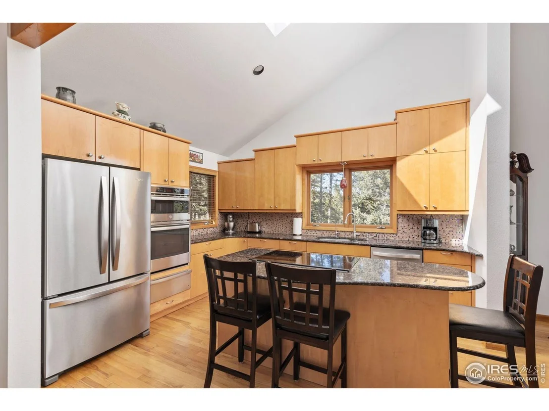 Photo of 82 Grove Ct