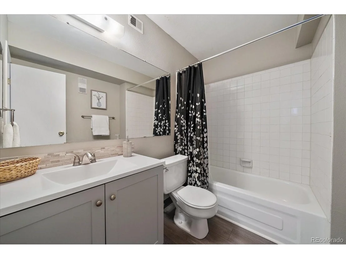 Photo of Unit 104 at 211 Wright St