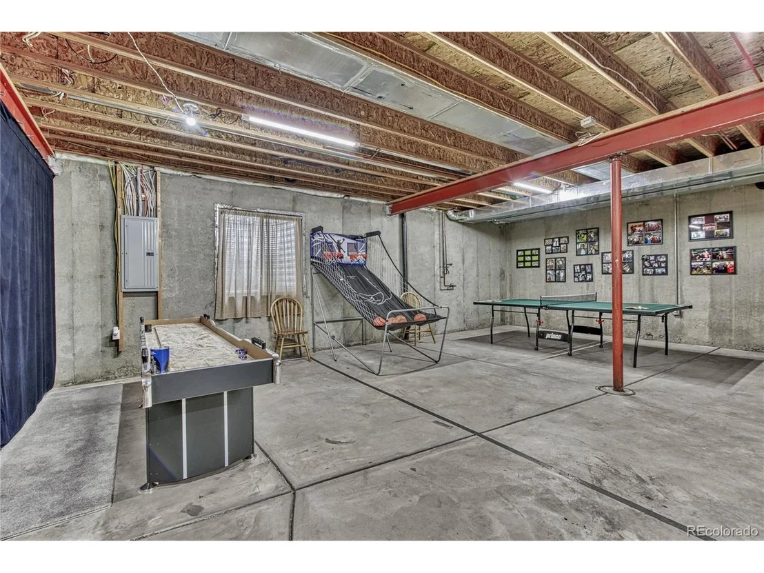 Photo of 6644 Sage Ave