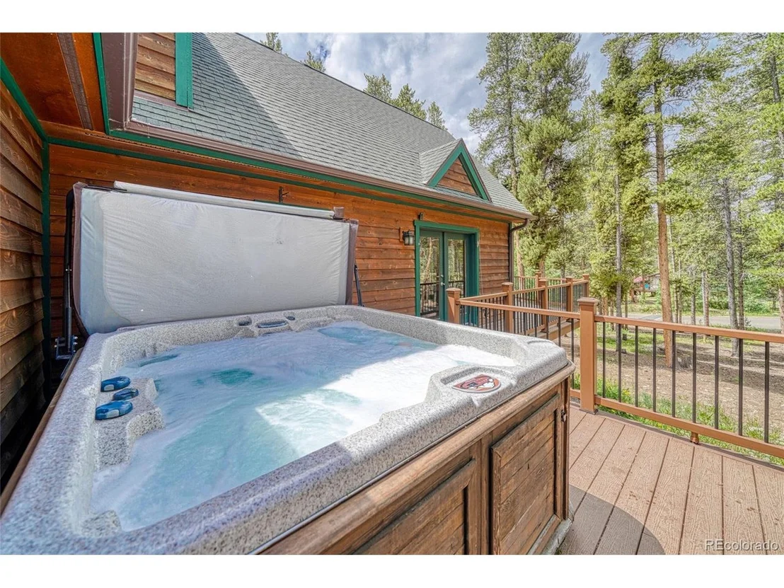 Photo of 988 Ruby Ln