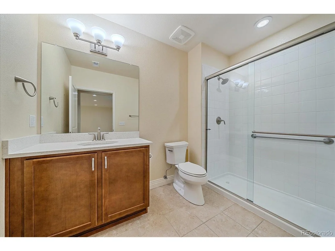 Photo of 1130 Summit View Dr